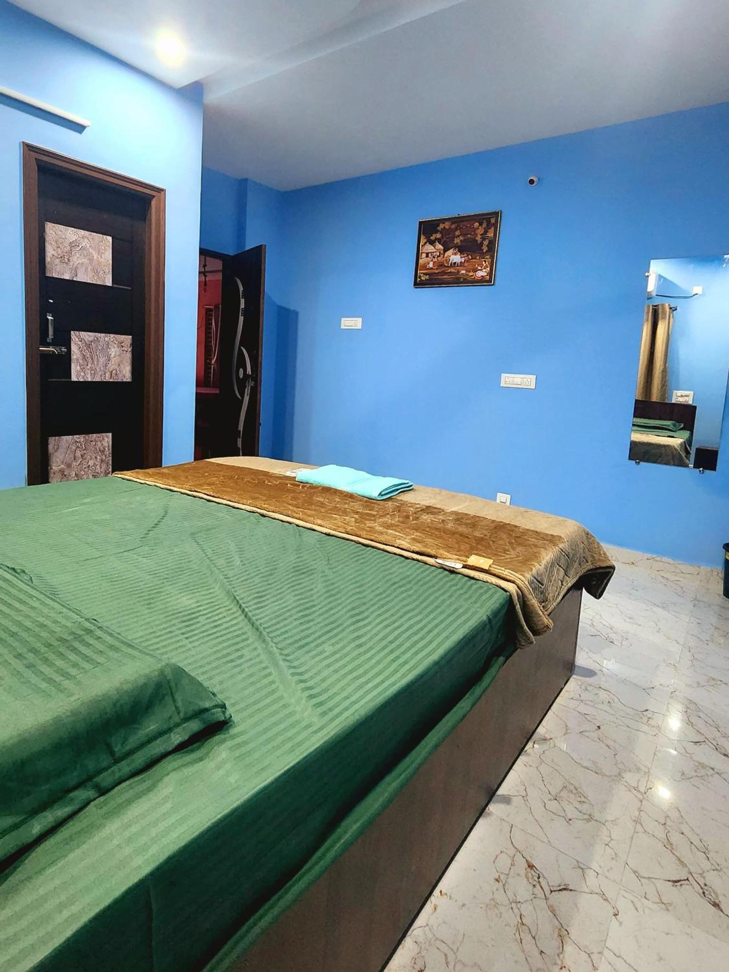 Ruhithahomestay- Ac Rooms-Free Wifi- Android Tv - Near To Alipiri- Door Service Tirupati Exterior photo